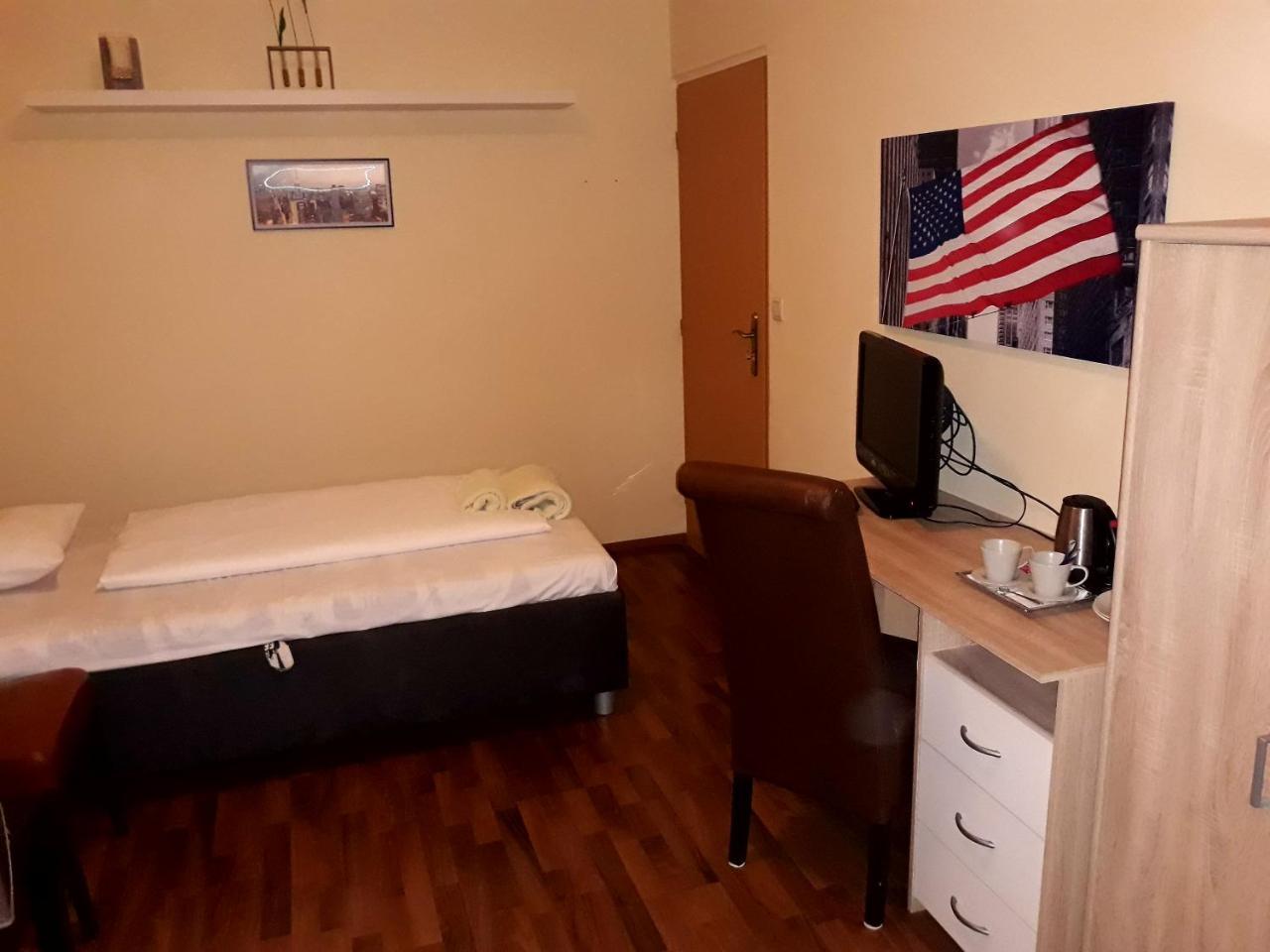 Penzion Fox Nemšová Extérieur photo