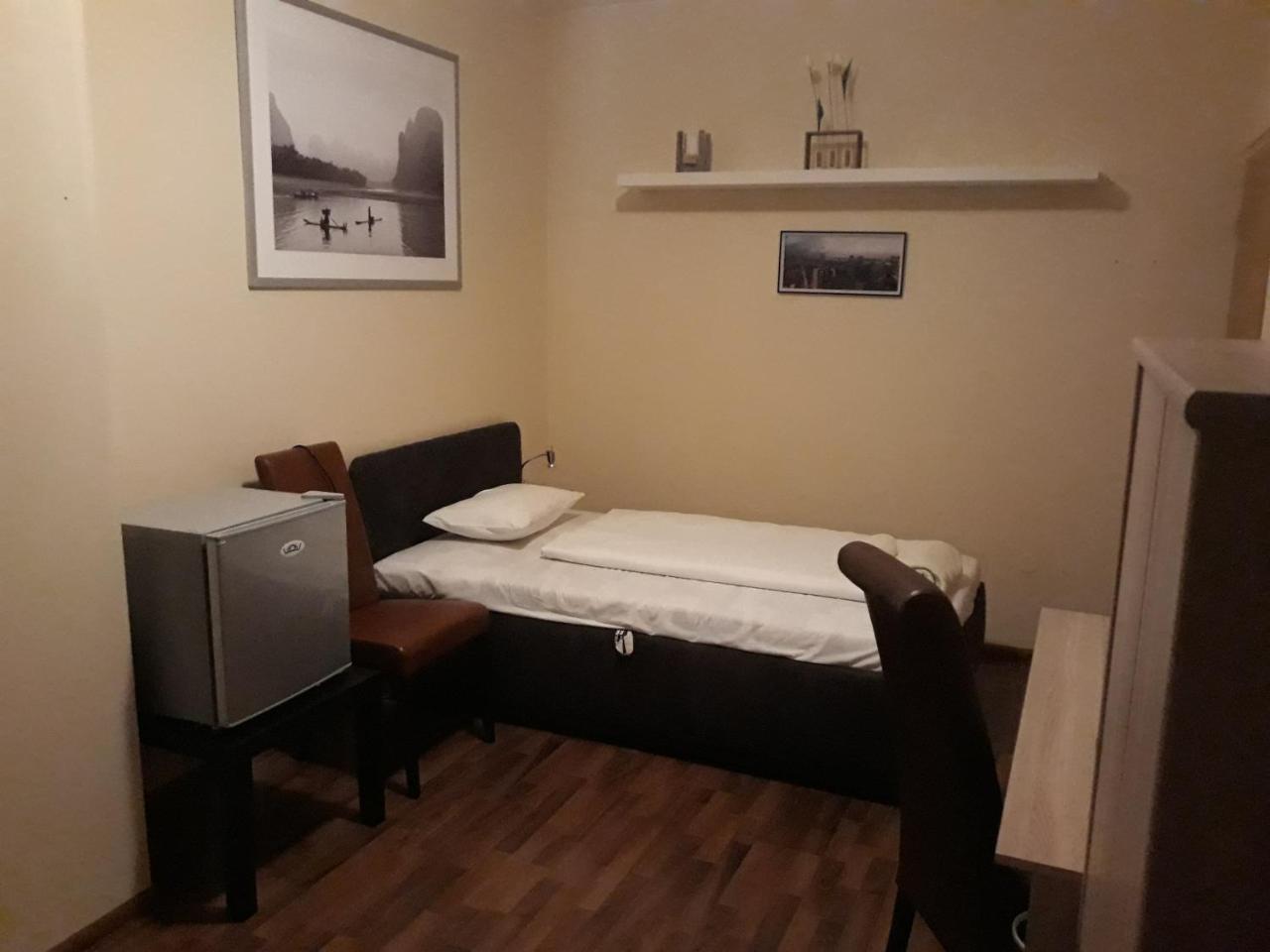 Penzion Fox Nemšová Extérieur photo
